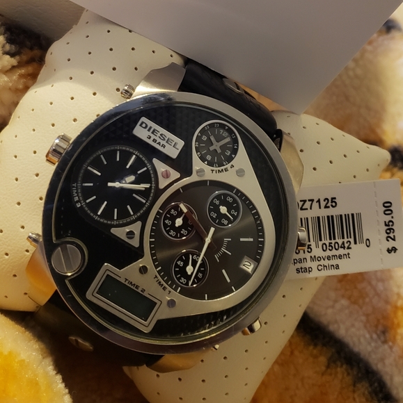 Diesel DZ7125 Oversized Big Daddy - Picture 3 of 8